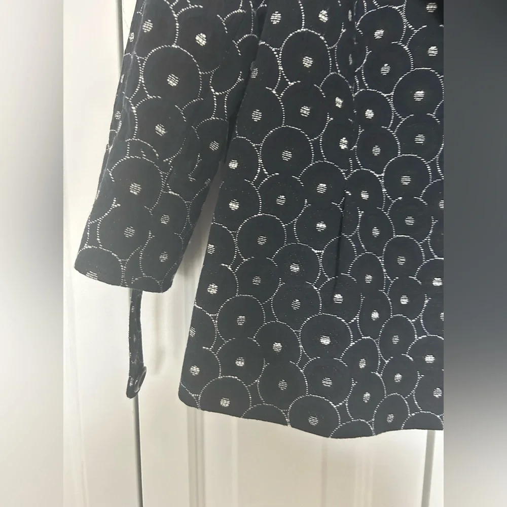 Classiques Entier Women’s Preppy Navy Blue and Cream Retro Inspired Blazer